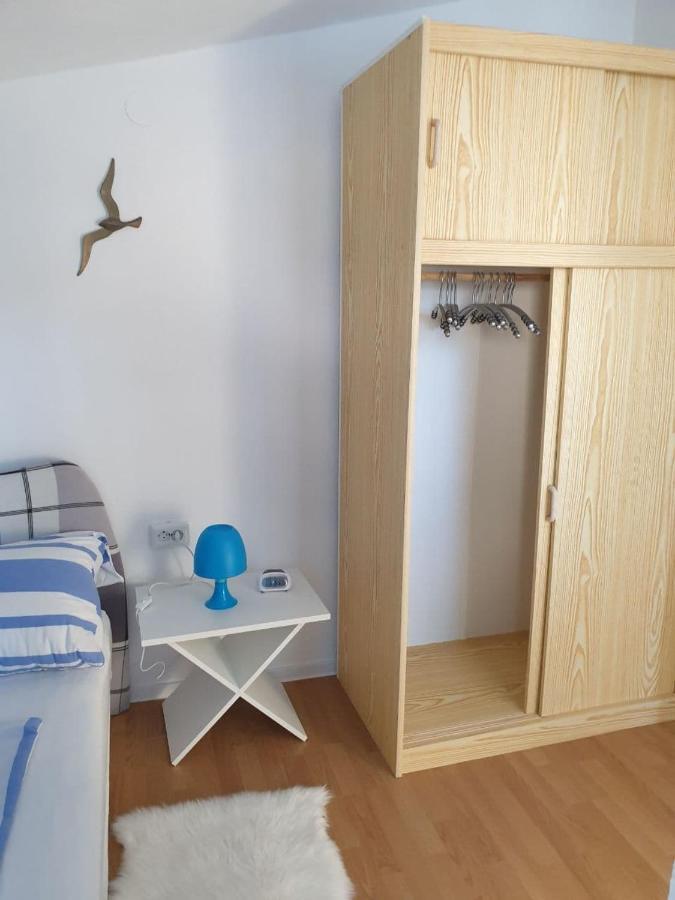 Villa 2 Swans Peroj Esterno foto
